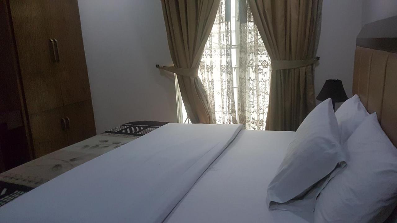 Midtown Hotel Rawalpindi Exterior photo